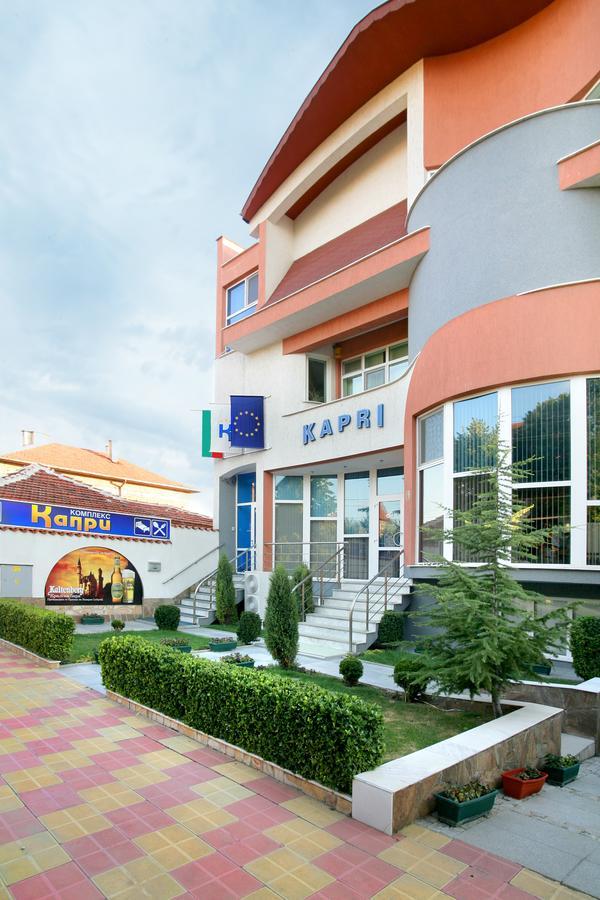 Hotel Kapri Ямбол Екстериор снимка