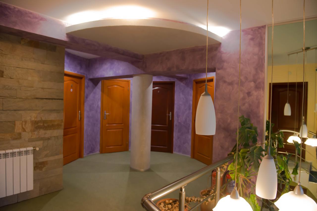 Hotel Kapri Ямбол Екстериор снимка