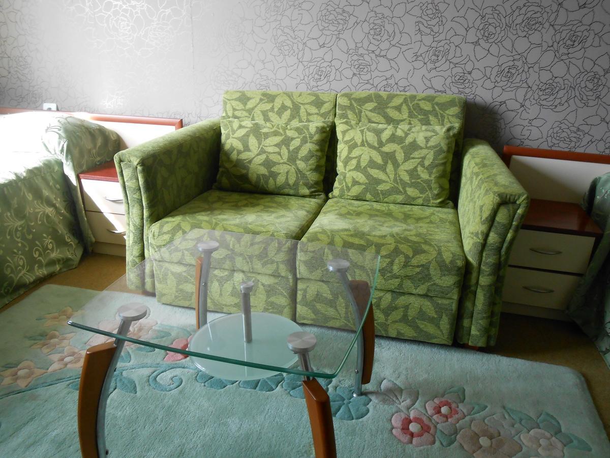 Hotel Kapri Ямбол Екстериор снимка